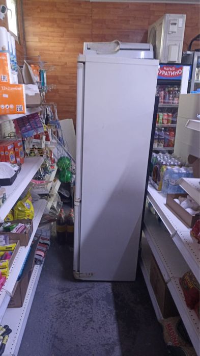 Холодильник бу.