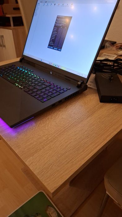 Asus ROG Strix 18