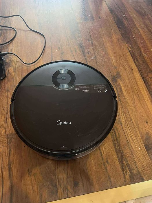 Прахосмукачка робот Midea i5C - отлична