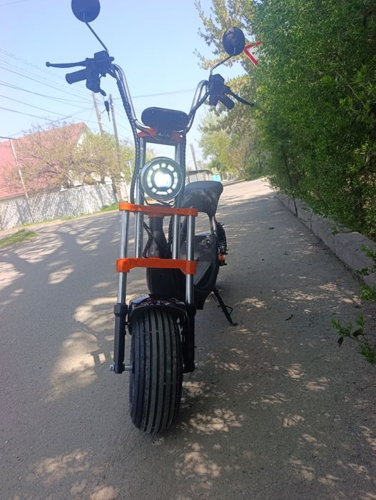 Электроскутер новый продам