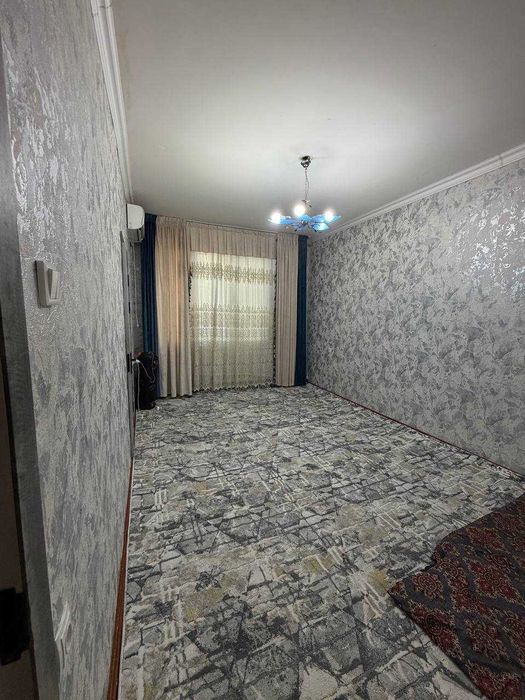 СРОЧНО !! Продается квартира в Яшнабаде 1/2/4 ( 33 кв/м ) Авиасозлар 3