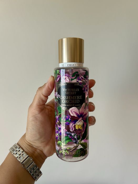 Victoria`s Secret оригинални парфюмни спрейове - ванилия, кокос и др.