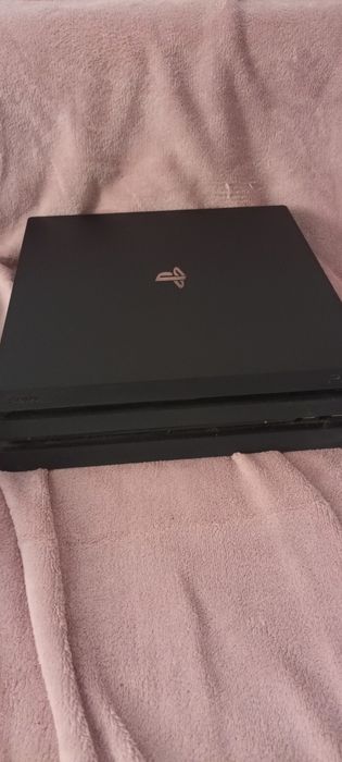 Playstation 4 pro 1tb