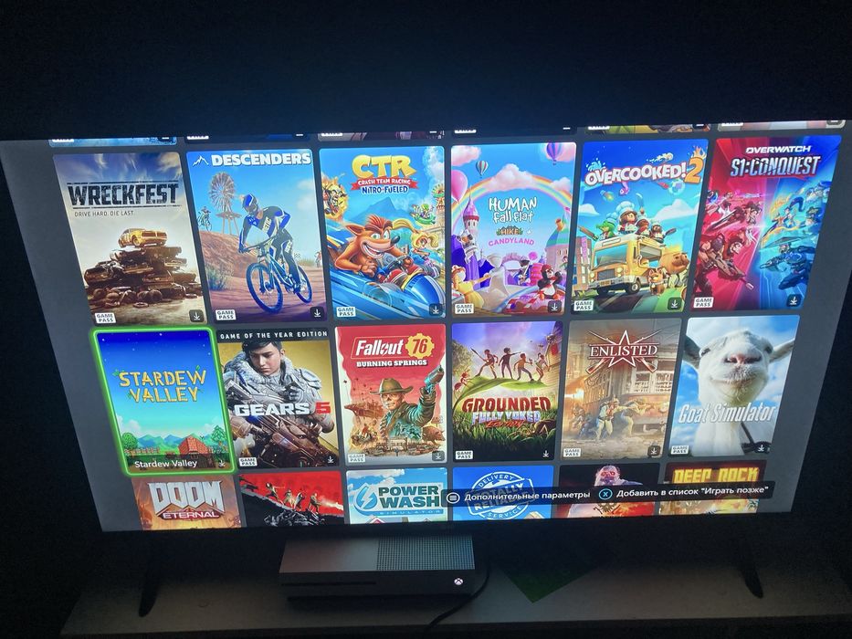 Продам Xbox one s 1tb с дисководом