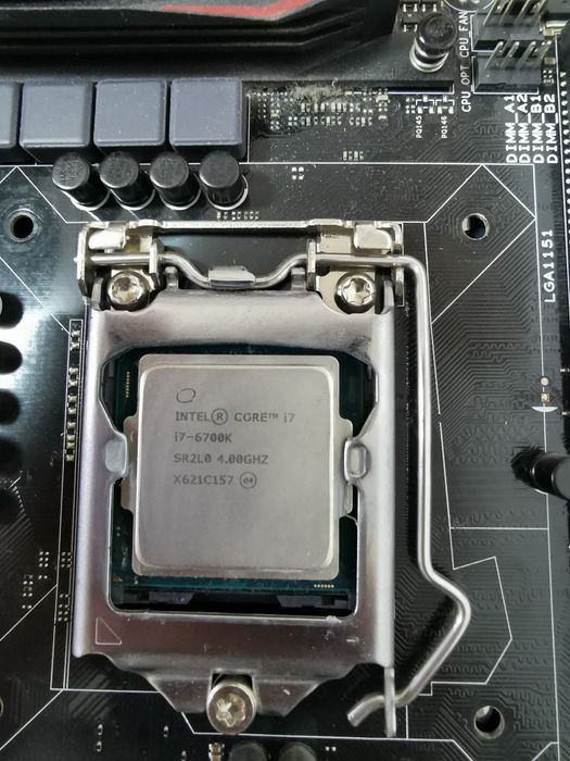 Placa baza Asus Z170 Pro Gaming cu Procesor Intel I7 6700k