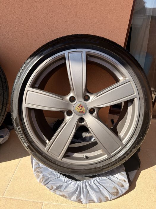 Jante R22 Originale anvelope Pirelli P Zero Vara