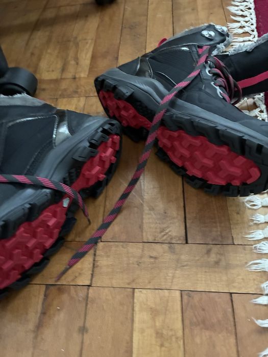 20 lei  ghete 37îmblănite decatlon