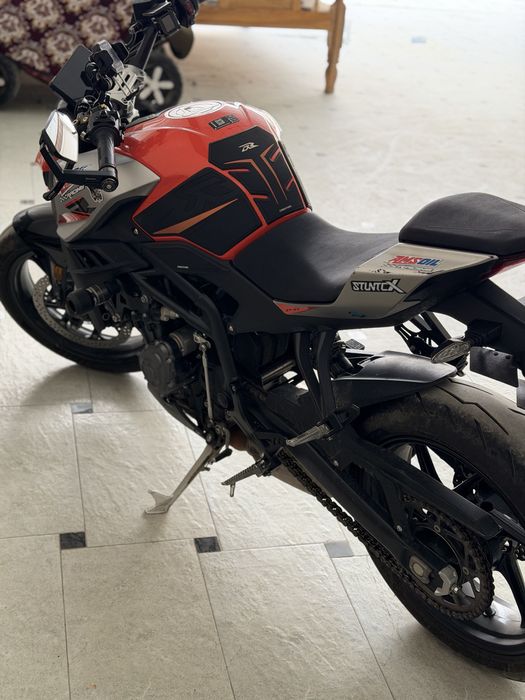 Kove 450R мощный спортбайк 450cc с ABS