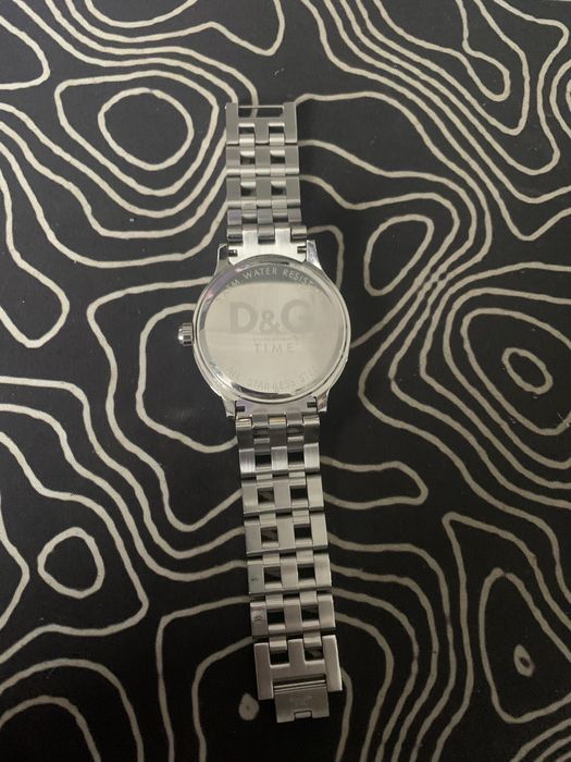 vând ceas de dama D&G Time