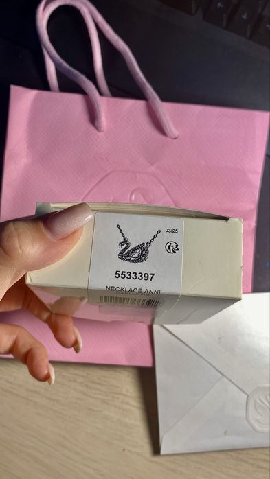 Swarovski swan colier