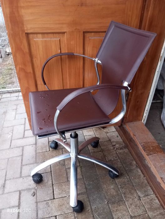 Scaun inox de birou cu mânere și spătar