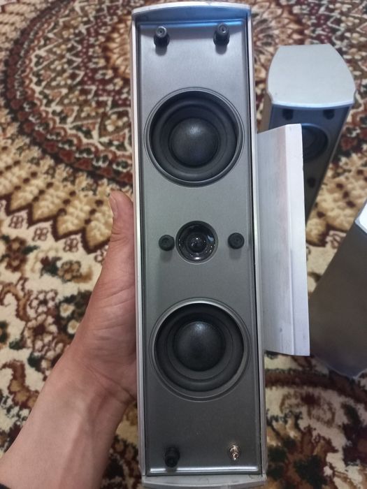 Продаётся оригинальные Самсунг калонки.