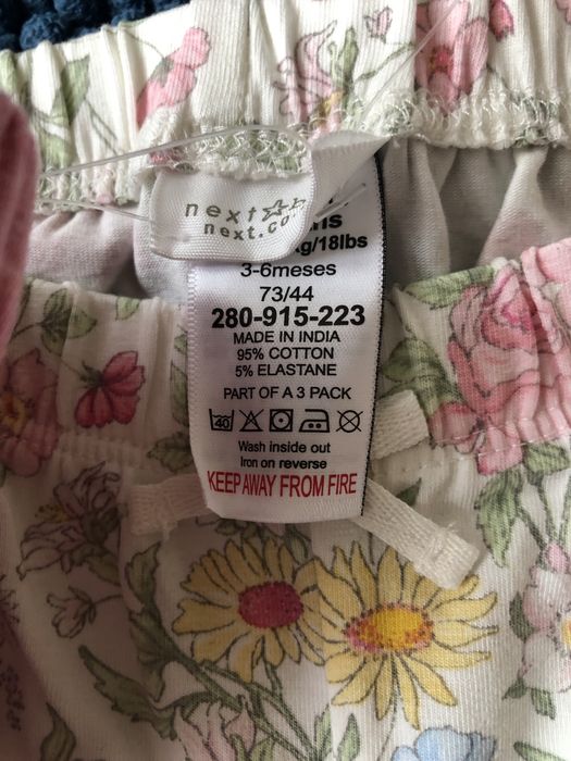 Нови бебешки панталонки Next за момиче