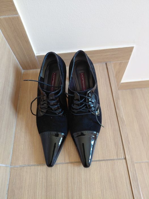 Продаётся обувь в отличном состоянии