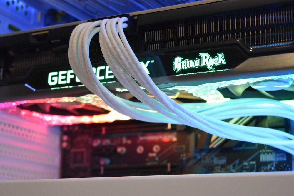 Геймърски Компютър Ryzen 7 3800XT | Rtx 3070 Super EVGA | 16GB Ram | 256GB SSD