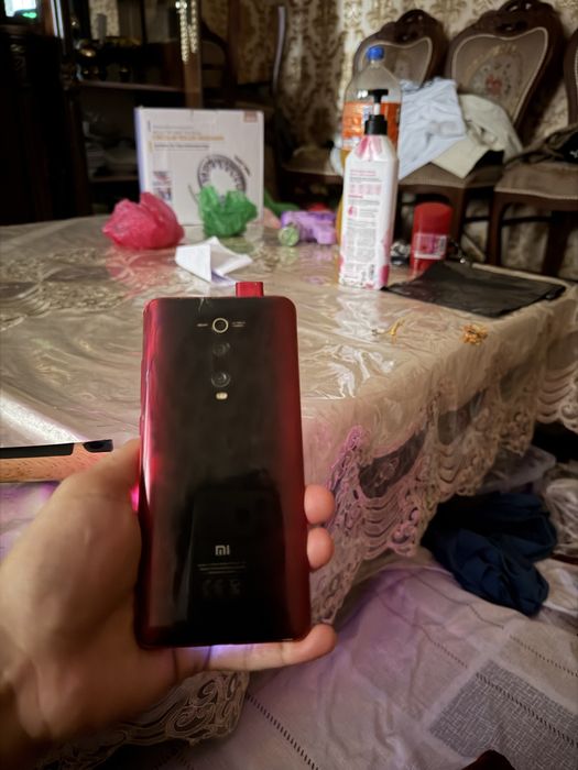 Xiaomi MI 9T 6/64 Qizil sirochna 24/7