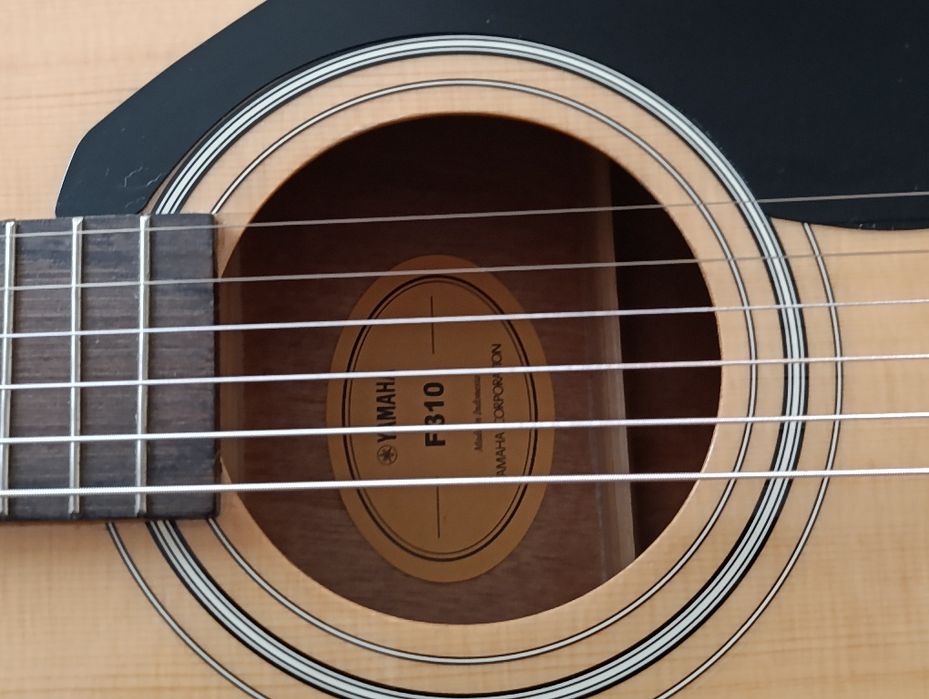 Гитара Yamaha f310
