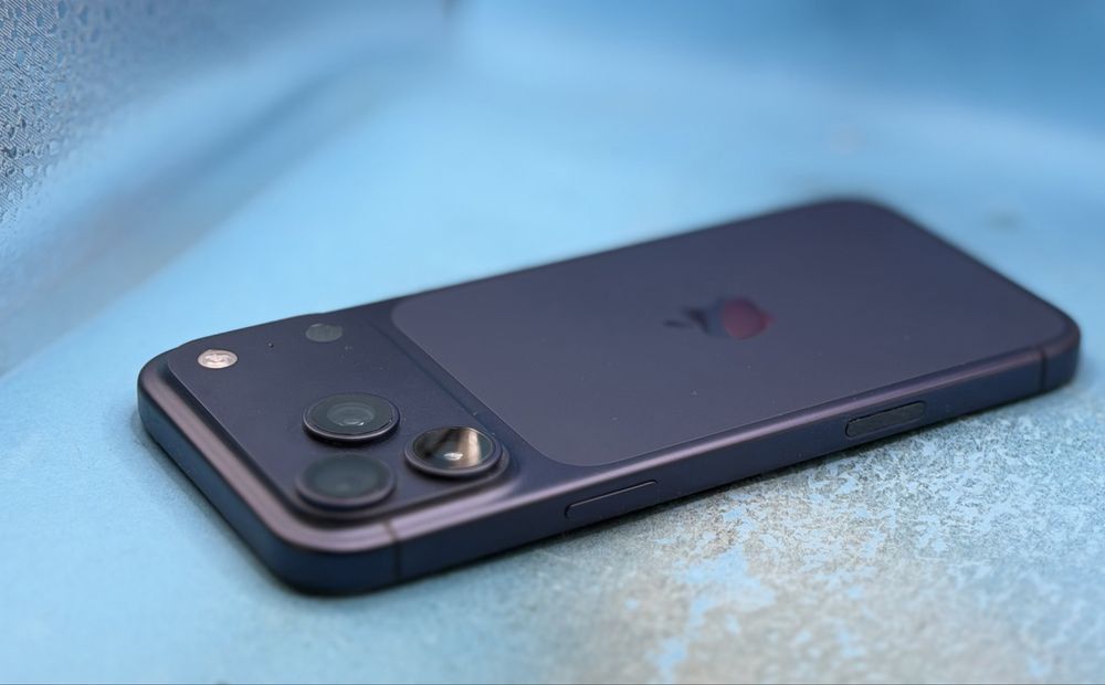 ГАРАНЦИОНЕН!!! Apple iPhone 17 Pro Max, 2TB, 5G, Deep Blue
