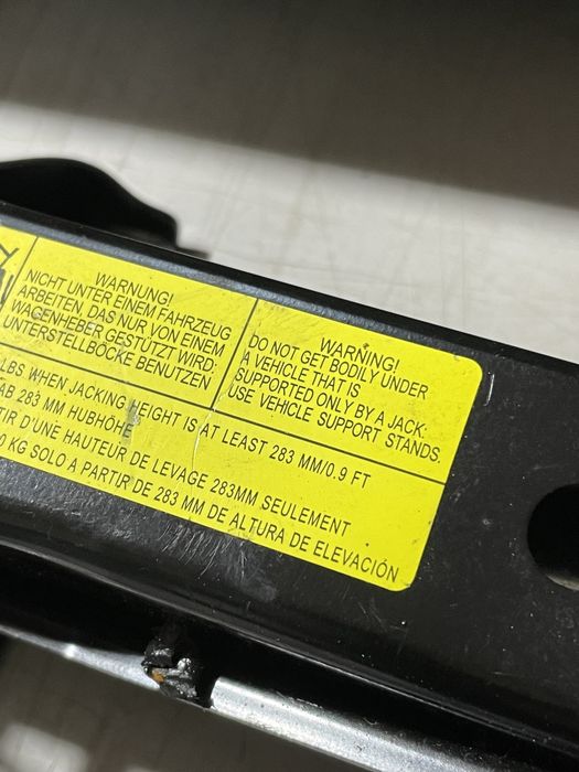 Cric original Audi A4 A5