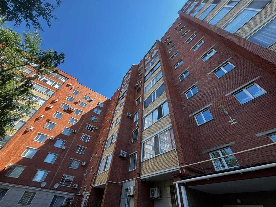 Продам 1ком квартиру в районе Парка Победы