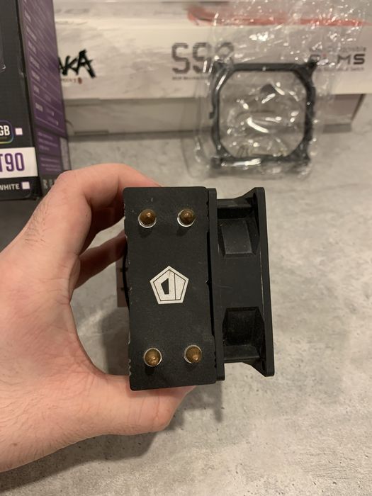 Продам кулер для процесора