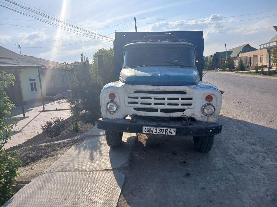 Zil 130 zo'r holatda