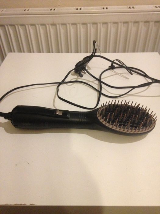 Babyliss perie uscător de par