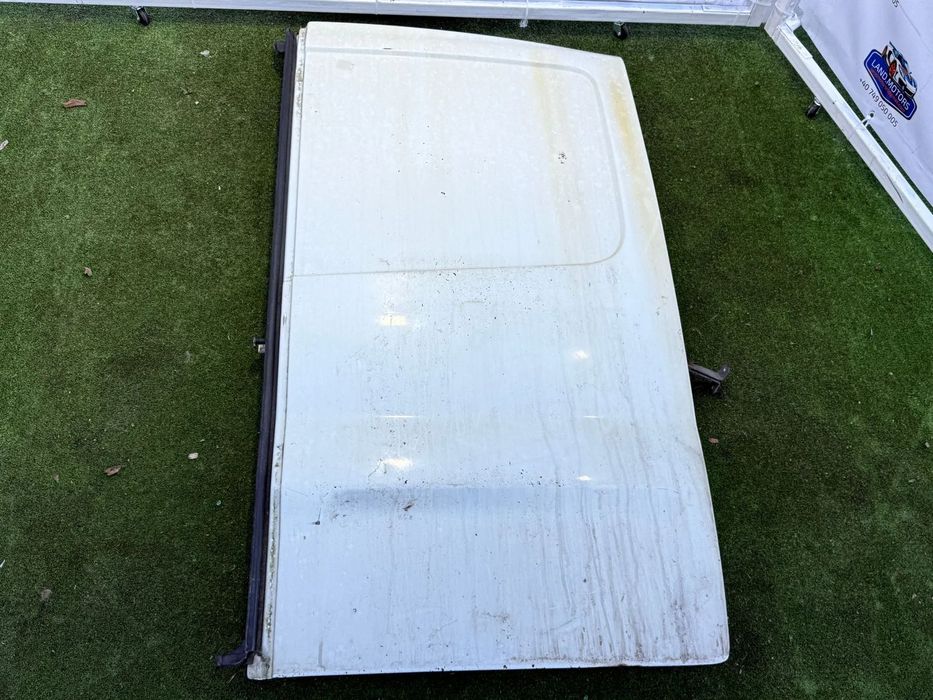 USA PORTIERA SPATE DREAPTA OPEL VIVARO A 2.0 DIESEL 2011 / FURGONETA 2001-2014