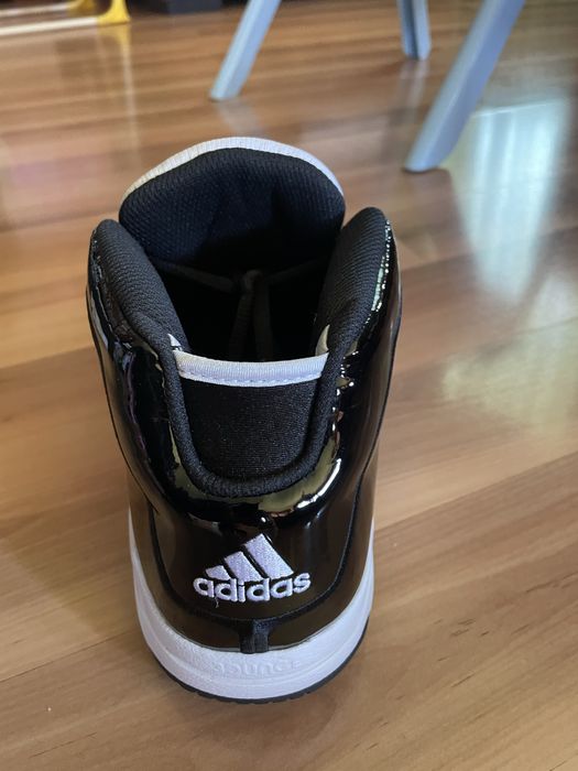 Adidas Pro model Чисто нови N 42/5