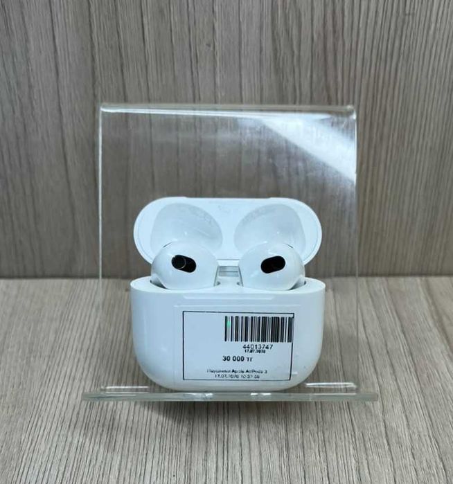 Apple AirPods series 3