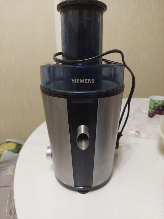 Продам соковыжималку Сименс