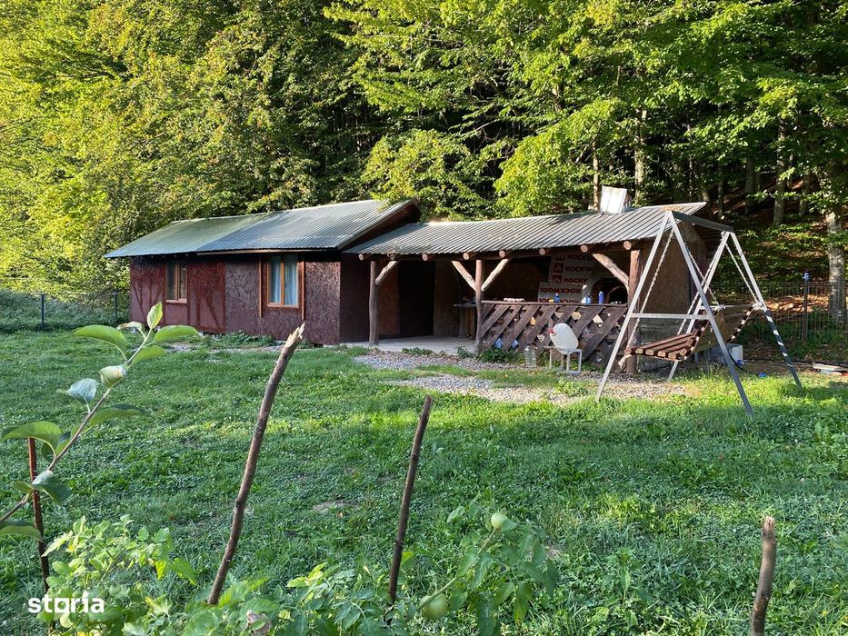 Teren intravilan de vânzare, 850 mp, acces pavat