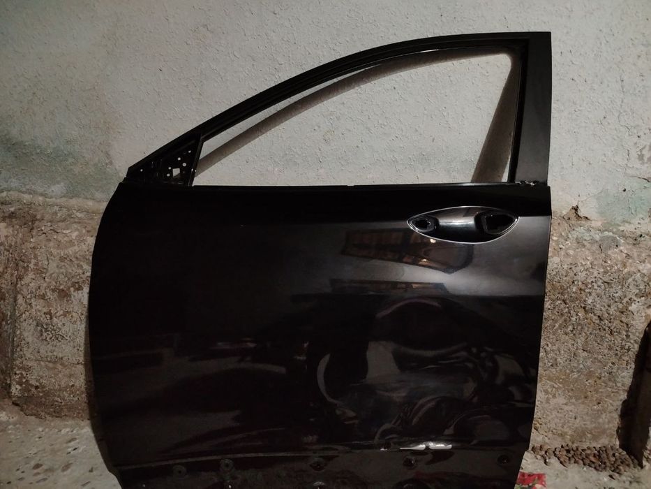 trekir oldi chap eshik miyatina bor qora