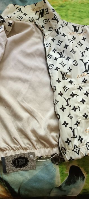 Куртка осенняя на девочку