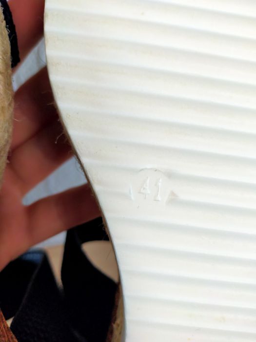 Дамски сандали на платформа