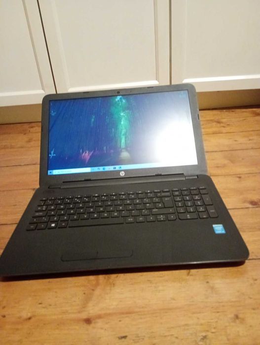 Лаптоп Hp , отличен, като нов, i5-5200U , НОВО SSD с гаранция
