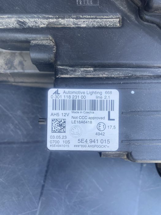 Far stanga full led skoda octavia 4