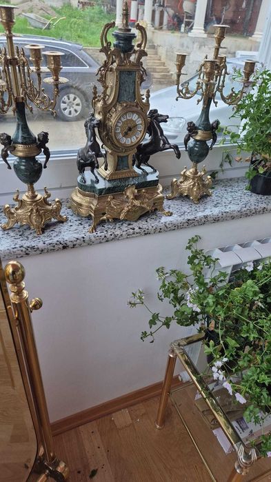 Ceas stil imperial cu sfeșnice din bronz