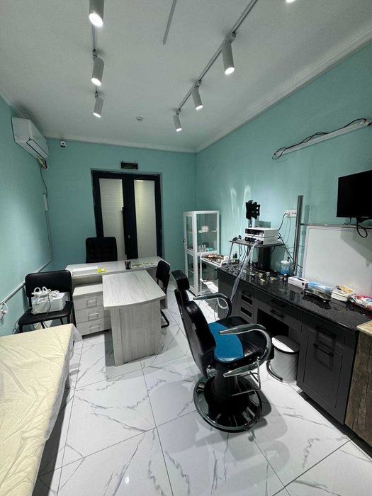 Сдается в аренду нежилое помещение 76кв Цена 1200$