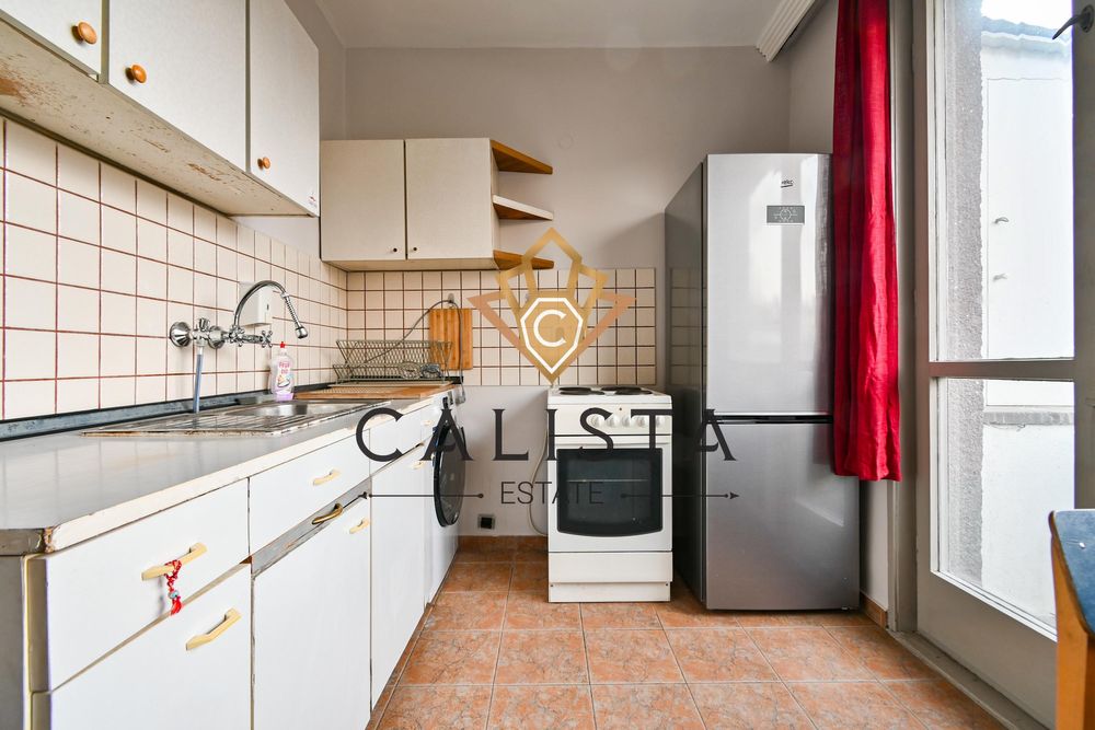 Дава се под наем Тристаен апартамент в София, Оборище - 95 кв.м за 697.17 € - Снимка #2