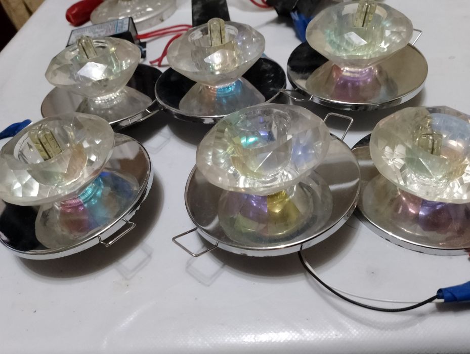 Продам софиты в отличном состоянии .( с преобразующими трансформаторам