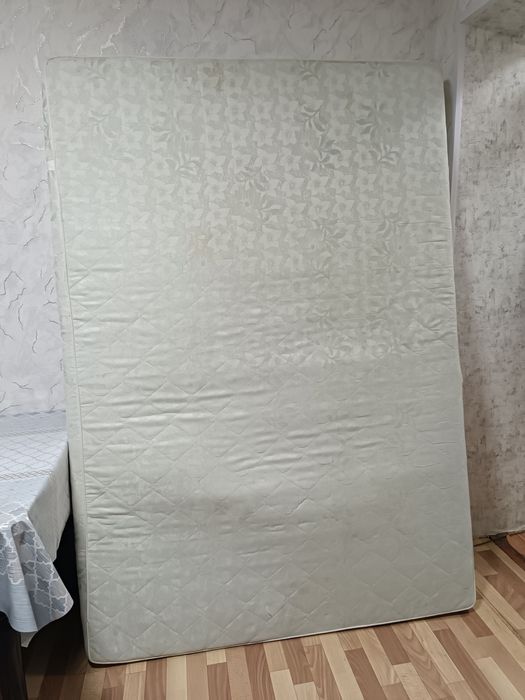 Отдам даром матрас