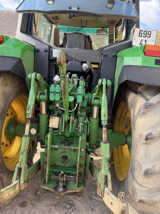 Tractor John Deere 6910, 4x4, 140 cai, an 2000