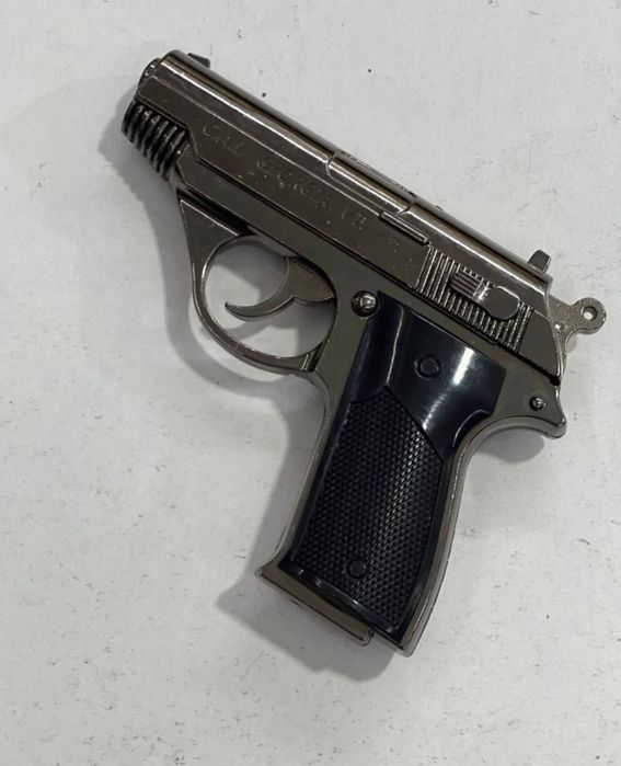 Зажигалка пистолет. Zajigalka pistolet.