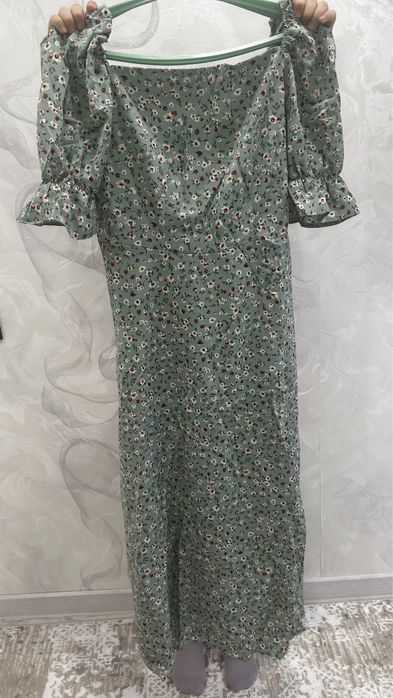 Платье по 4000 тг, размер М