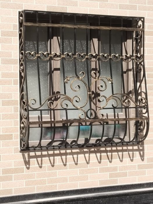 Решётки на окна  навесы