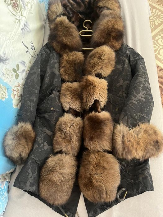 срочно продам парку, детский комбинезонов