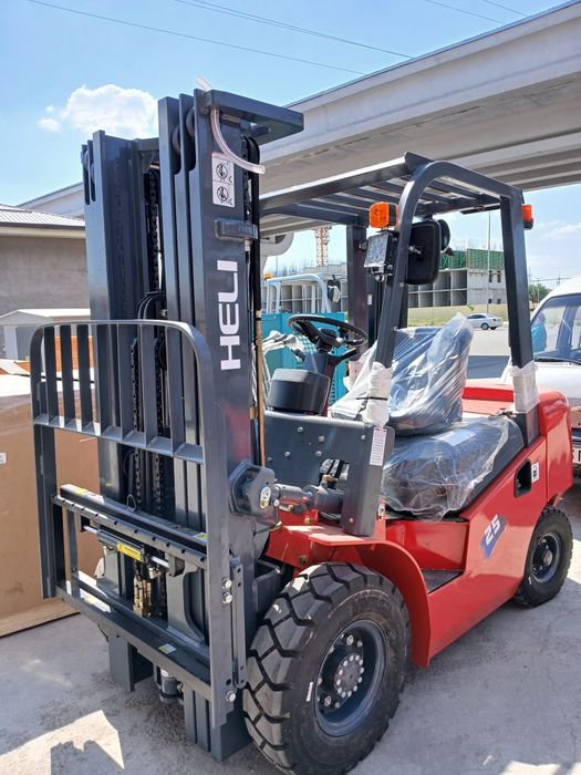 Авто Кара Avto Kara вилочный погрузчик HELI 2.5 тонный