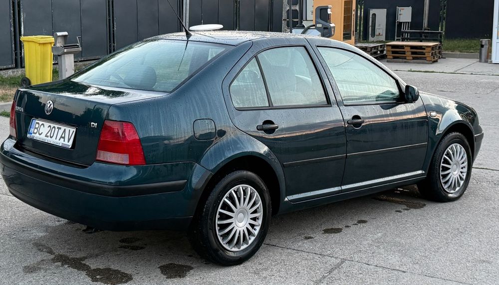 VOLKSWAGEN Bora 2004 — imagine 4