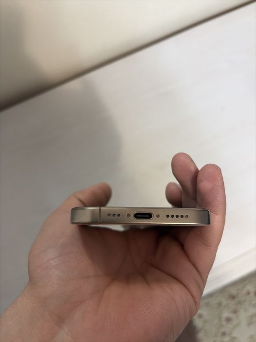 Iphone 16 pro 256gb идеальный